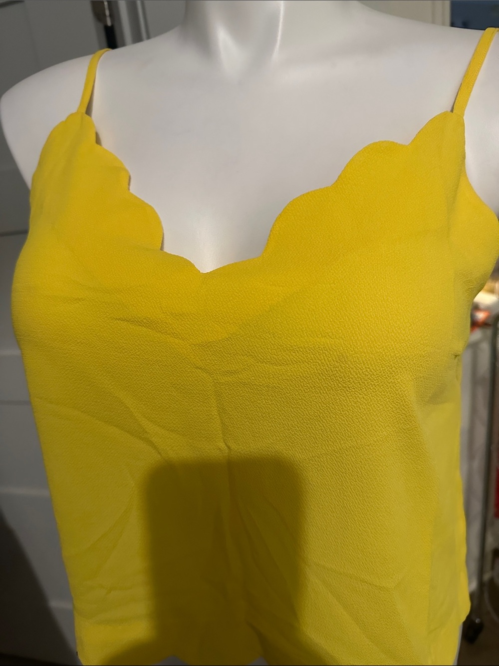 NWT Scallop V-Neck Spaghetti Strap Cami in Vibrant Yellow